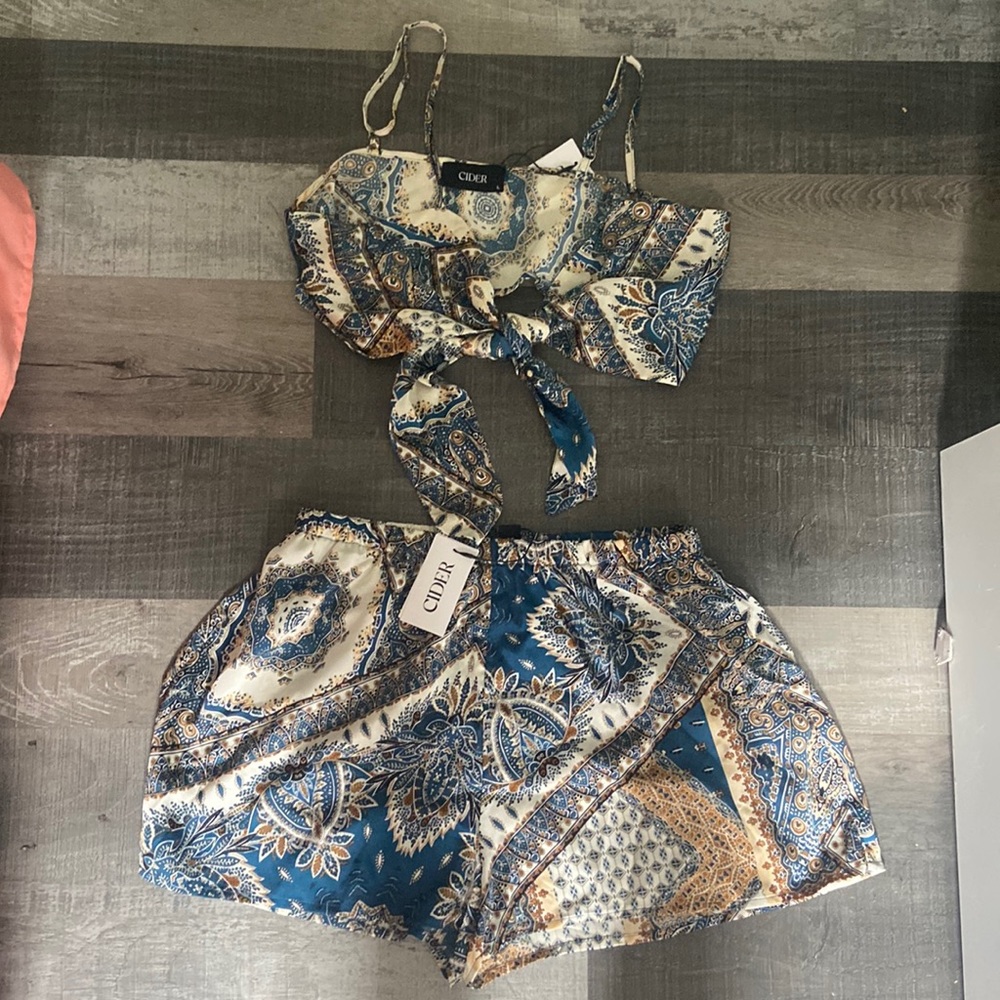 NWT Two Piece set